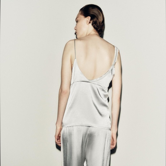 ASYMMETRICAL SATIN EFFECT TOP from Zara - Picture 2 of 4